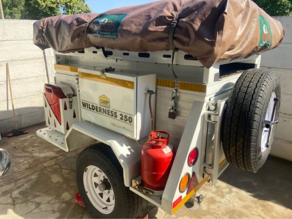 2013 4x4 Camp Master trailer - Image 2