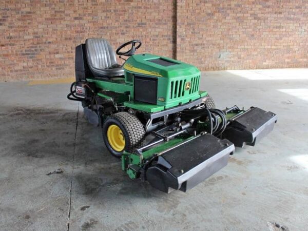 Pre-owned John Deere 2653A Ride-on Mower