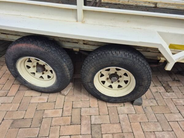 Double axle Cattle trailer - Image 4