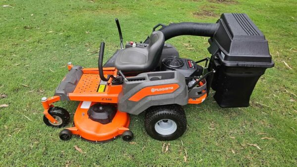 Used Husqvarna Z146 Zero Turn Mower - Image 3