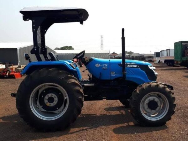 Pre-owned 2023 Landini Solis 4X4WD - Image 4