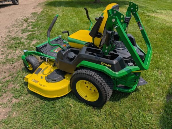 2021 John Deere Z530R Ride-on Mower - Image 3